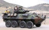 [ẢNH] Tại sao Mỹ lại ‘xích’ xe thiết giáp LAV-25 vào sàn tàu đổ bộ?