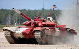 [ẢNH] Bức tốc với 83km/h, Nga bị nghi ngờ độ động cơ khủng cho tăng T-72B3 dự thi