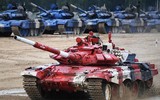 [ẢNH] Bức tốc với 83km/h, Nga bị nghi ngờ độ động cơ khủng cho tăng T-72B3 dự thi