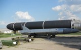 [ẢNH] Mỹ và Nga từng gây áp lực bắt Ukraine phá hủy kho vũ khí hạt nhân