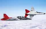 [ẢNH] T-7 Red Hawk - trường dạy bay trên không cho phi công chiến đấu cơ F-22 và F-35 Mỹ