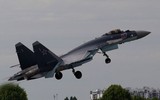 [ẢNH] Không kiêng nể, Su-35 Nga bắn thẳng vào máy bay không người lái Israel tại Syria