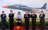 [ẢNH] Đài Loan (Trung Quốc) ra mắt máy bay huấn luyện siêu âm có khả năng chiến đấu cực tốt