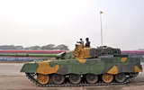 [ẢNH] Nga dè chừng phiên bản xe tăng mạnh nhất từ tăng T-54 do Trung Quốc phát triển