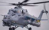 [ẢNH] Trực thăng tấn công hạng nặng Mi-35P 'thổi' sập lễ đài tại Indonesia