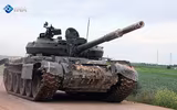 [ẢNH] Chiến tăng T-62M Nga vừa viện trợ cho Syria đã bị phiến quân đánh tan tành