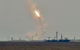 [ẢNH] Ukraine bất ngờ khai hỏa S-300 dữ dội sát bán đảo Crimea
