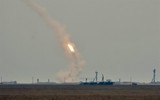 [ẢNH] Ukraine bất ngờ khai hỏa S-300 dữ dội sát bán đảo Crimea