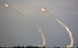 [ẢNH] Ukraine bất ngờ khai hỏa S-300 dữ dội sát bán đảo Crimea