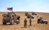 [ẢNH] Đoàn xe quân đội Mỹ bị tấn công tại Syria
