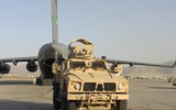 [ẢNH] Xe bọc thép Mỹ đang canh giữ mỏ dầu Syria sẵn sàng nổ súng vào đối phương