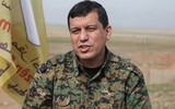 [ẢNH] Vì sao người Kurd ném khoai tây vào Mỹ nhưng lại ném sơn và đá vào Nga?