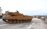 [ANH] ‘Báo vàng’ Leopard 2A4 Thổ Nhĩ Kỳ bị tên lửa chống tăng Mỹ ‘thổi’ bay tháp pháo