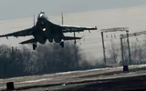[ẢNH] 'Quái thú' Su-35 vừa vụt lao lên đánh chặn chiến đấu cơ Israel