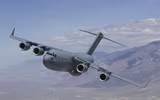 [ẢNH] Máy bay vận tải khổng lồ C-17 đưa quân nhân Việt Nam đi làm nhiệm vụ ở Nam Sudan