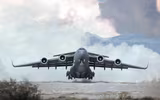 [ẢNH] Máy bay vận tải khổng lồ C-17 đưa quân nhân Việt Nam đi làm nhiệm vụ ở Nam Sudan