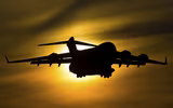 [ẢNH] Máy bay vận tải khổng lồ C-17 đưa quân nhân Việt Nam đi làm nhiệm vụ ở Nam Sudan
