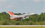 [ẢNH] Mỹ ‘biến’ chiến đấu cơ F-16 thành... bia tập bắn