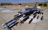 [ẢNH] Mỹ ‘biến’ chiến đấu cơ F-16 thành... bia tập bắn
