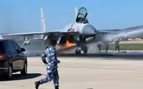 [ẢNH] Đưa J-15 lên Type-001A đi thị uy, Trung Quốc đang quá mạo hiểm
