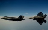 [ẢNH] F-22 Mỹ cảnh báo F-4 Iran: 