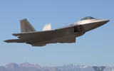[ẢNH] F-22 Mỹ cảnh báo F-4 Iran: 
