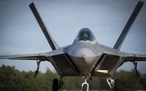 [ẢNH] F-22 Mỹ cảnh báo F-4 Iran: 