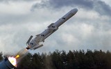 [ẢNH] Tiêm kích Su-27 Ukraine đuổi theo tên lửa diệt hạm vừa phóng