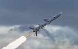 [ẢNH] Tiêm kích Su-27 Ukraine đuổi theo tên lửa diệt hạm vừa phóng