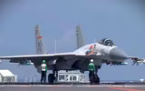 [ẢNH] Tiêm kích J-15 bị ví như 'thanh kiếm cùn' của tàu sân bay Trung Quốc