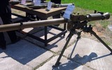 [ẢNH] Khốc liệt tại Syria, binh sĩ vác cả pháo không giật lên vai để khai hỏa