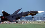 [ẢNH] Hạn chế về vật liệu chế tạo khiến Su-47 Nga 
