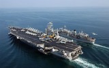[ẢNH] Tổng thống Trump ngăn chặn loại biên tàu sân bay đang làm Iran lo sợ
