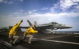 [ẢNH] Tổng thống Trump ngăn chặn loại biên tàu sân bay đang làm Iran lo sợ