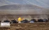 [ẢNH] Iran cho hàng chục xe tăng Chieftain do Anh sản xuất cùng khẹt lửa thị uy