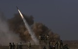 [ẢNH] Iran bất ngờ phóng tên lửa ào ạt vào căn cứ Mỹ tại Iraq rạng sáng nay
