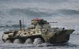 [ẢNH] Xe bọc thép BTR-82A của Nga né thiết giáp Mỹ tại Syria