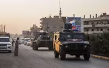[ẢNH] Xe bọc thép BTR-82A của Nga né thiết giáp Mỹ tại Syria