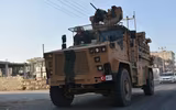 [ẢNH] Xe bọc thép hiện đại Thổ Nhĩ Kỳ tràn ngập Bắc Syria