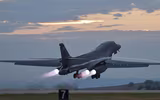 [ẢNH] Chi phí đắt đỏ, Mỹ mạnh tay loại biên 17 ‘pháo đài bay’ B-1B Lancer