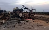[ẢNH] Trúng tên lửa Syria, đoàn xe bọc thép Thổ Nhĩ Kỳ nát vụn khi chưa kịp tham chiến
