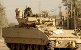 [ẢNH] Mỹ tung vào Syria hàng loạt xe chiến đấu bộ binh M2 Bradley - 