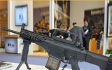 [ẢNH] Súng trường tấn công mạnh hơn AK-47 và M-16 vừa xuất hiện tại Syria