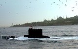 [ẢNH] Hạm đội tàu ngầm Thổ Nhĩ Kỳ chặn đường tàu Nga tới Syria?