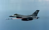 [ẢNH] Tên lửa AIM-120 Mỹ trên F-16 Thổ Nhĩ Kỳ khiến Nga-Syria lo lắng