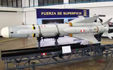 [ẢNH] Sát thủ diệt hạm uy lực nhất Venezuela rực lửa trên biển thị uy