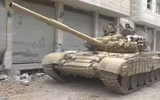[ẢNH] Phiến quân đánh rát, lính Syria bỏ cả chiến tăng T-72 để tháo chạy