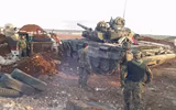 [ẢNH] Chưa kịp thị uy Thổ Nhĩ Kỳ, siêu tăng T-90A Syria đã bị phiến quân tóm sống