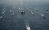 [ẢNH] Sát thủ hạt nhân đóng vai trò cận vệ cho tàu sân bay Mỹ