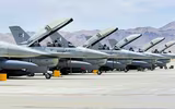 [ẢNH] Tiêm kích F-16 của không quân Pakistan lao xuống đất vỡ vụn